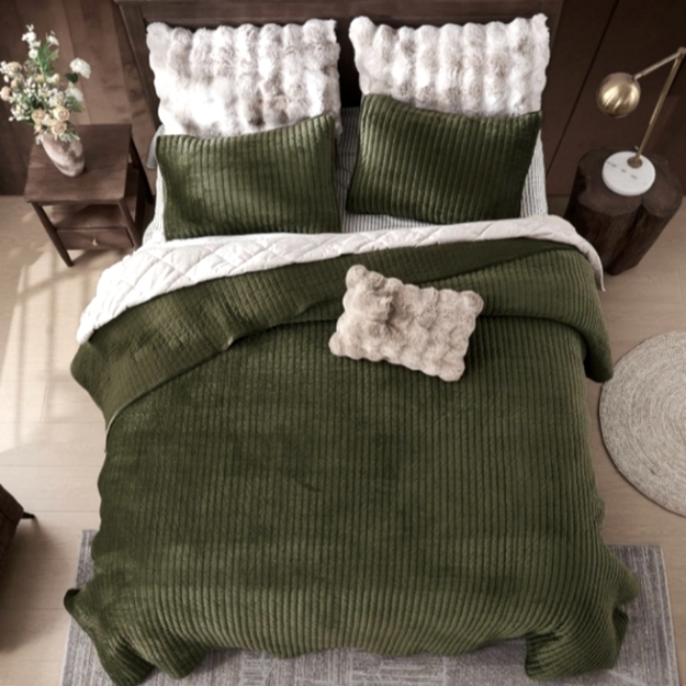 Queen Size Army Green Striped Velvet Quilted Coverlet Bedspread Shams Quilt Set